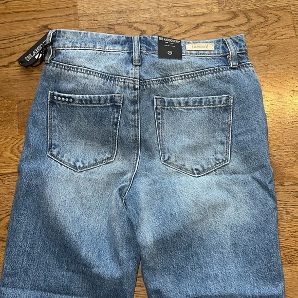 Blank NYC “The Madison Crop”. Brand new with tags. Size 25 - Picture 5 of 6